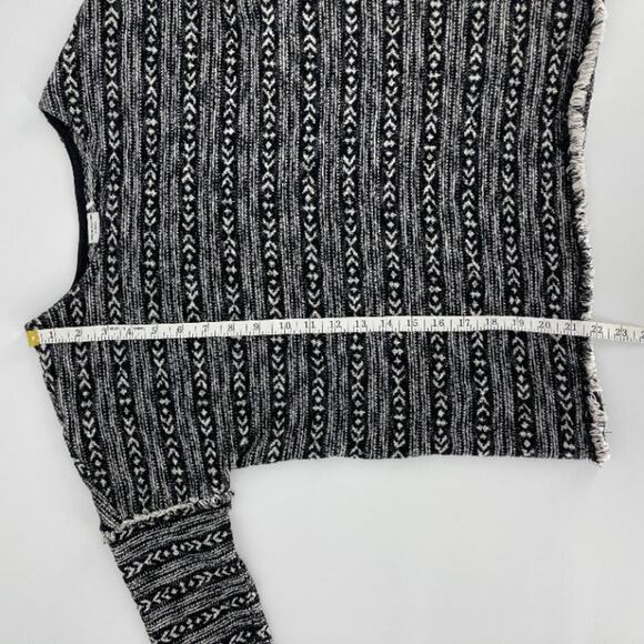 Jacqueline de Yong Black and White Chevron Pattern Eyelash Trim Top GUC- size XS - Picture 9 of 10